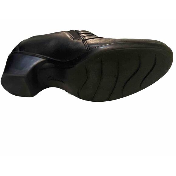 Clarks Bendable Black Leather Heels Side Buttons (1 flawed)‎ 7.5W Whimsigoth - Picture 8 of 9